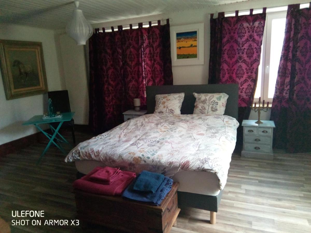 Bed and Breakfast Au Petit Bonheur Куржане Экстерьер фото